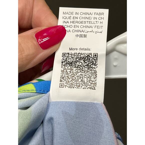 New SHEIN Privé Allover Print Keyhole Neck Blouse XL Top - Picture 8 of 9